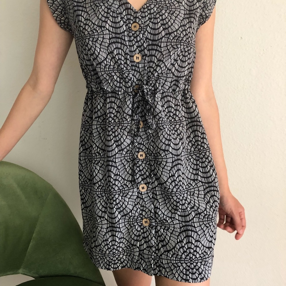 Black and White print tunic dress